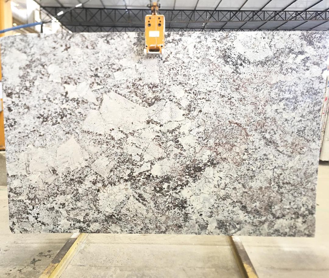 White spring granite slab supplier
